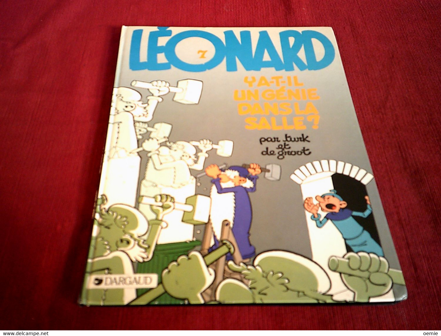 LEONARD  N° 7    Y A T IL  UN  GENIE  DANS LA SALLE - Sonstige & Ohne Zuordnung