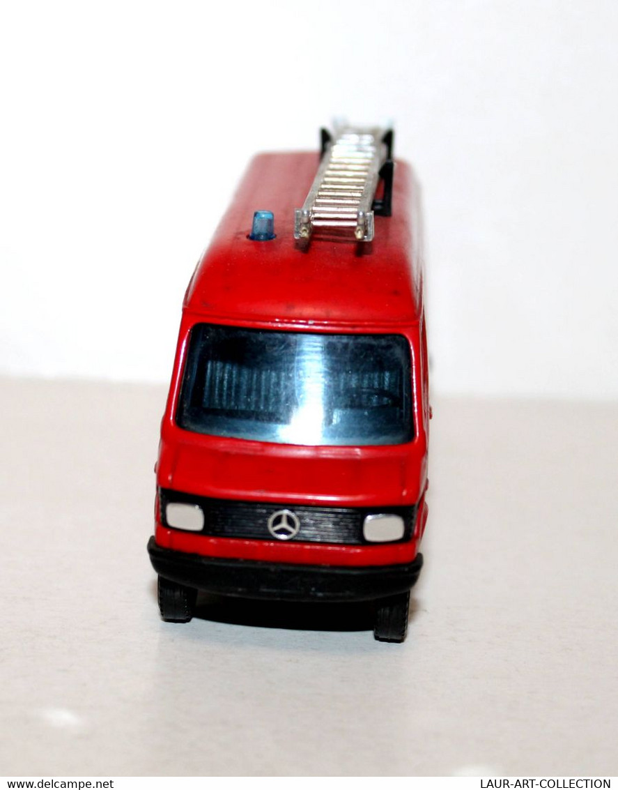 SOLIDO - MERCEDES 407D N°2131 09.90, CAMION POMPIER 1/50, PHILADELPHIA FIRE Dpt., AUTOMOBILE MINIATURE ANCIENNE (2811.6) - Autocarri, Autobus E Costruzione