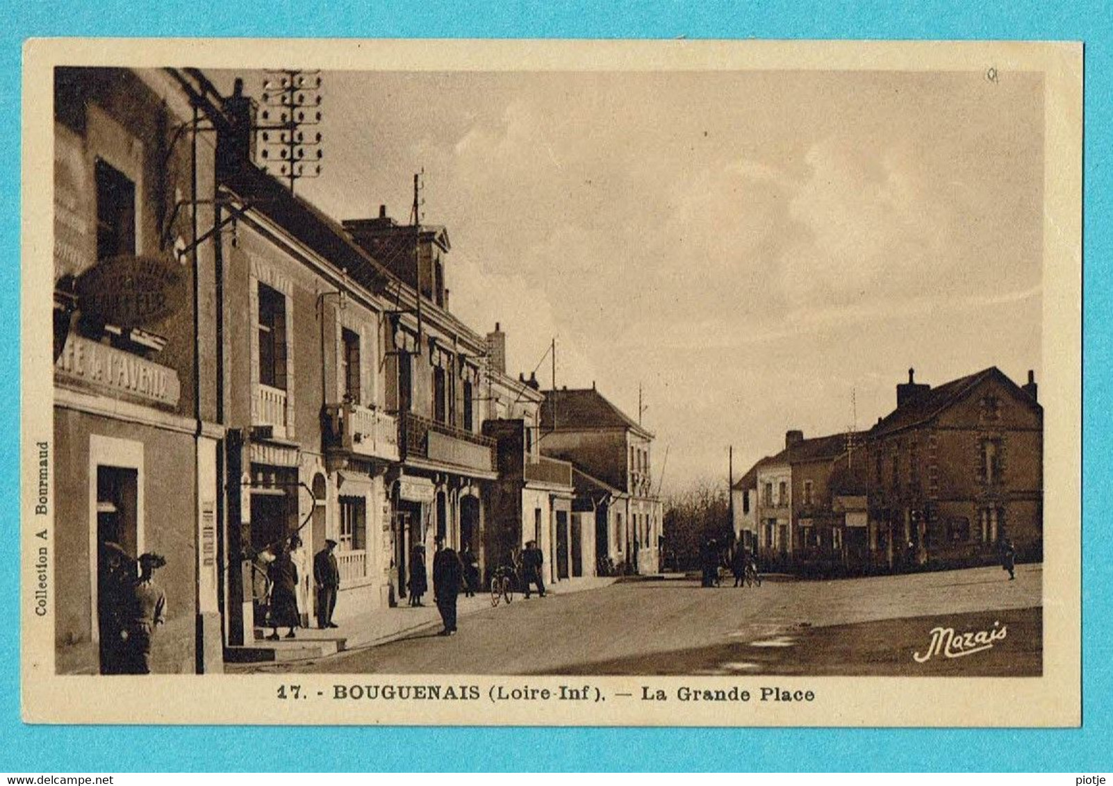 * Bouguenais (Dép 44 - Loire Atlantique - France) * (Nozais, Nr 17 - Collection A. Bourmand) La Grande Place, Animée - Bouguenais