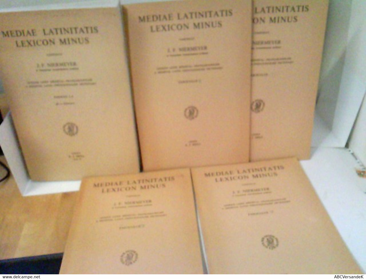 Konvolut: 5 Bände Mediae Latinitatis Lexicon Minus - Lexique Latin Médiéval-français/anglais / A Medieval Lati - Lexika