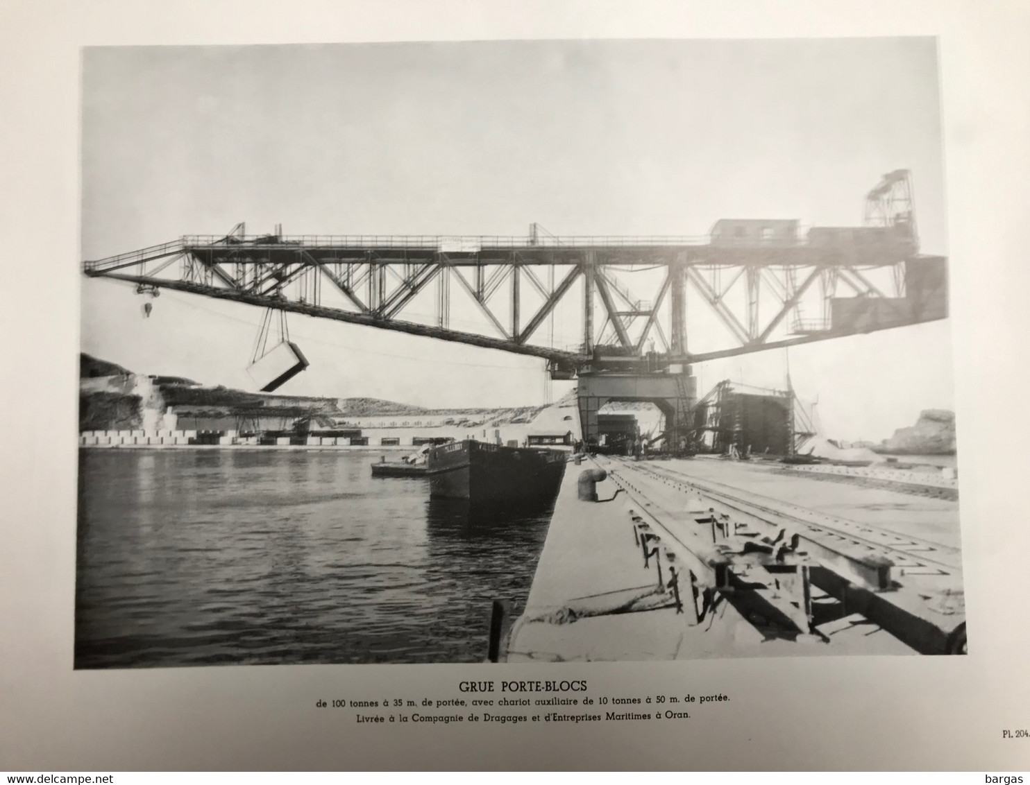 Planche Usine Industrie Port Bateau Compagnie De Dragages Et D'entreprises Maritimes à Oran Algérie - Máquinas