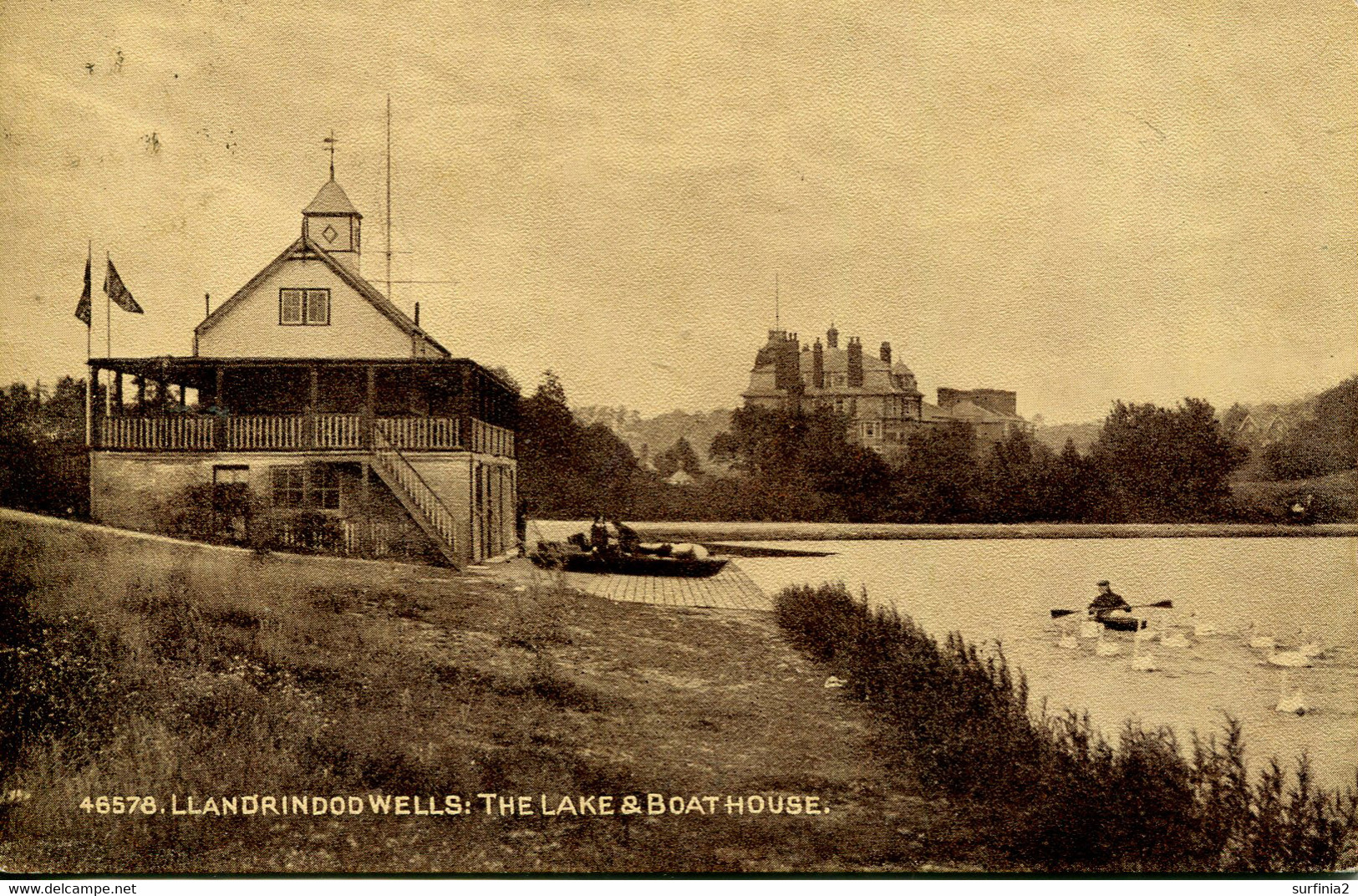 RADNOR - LLANDRINDOD WELLS - THE LAKE AND BOATHOUSE Pow106 - Radnorshire