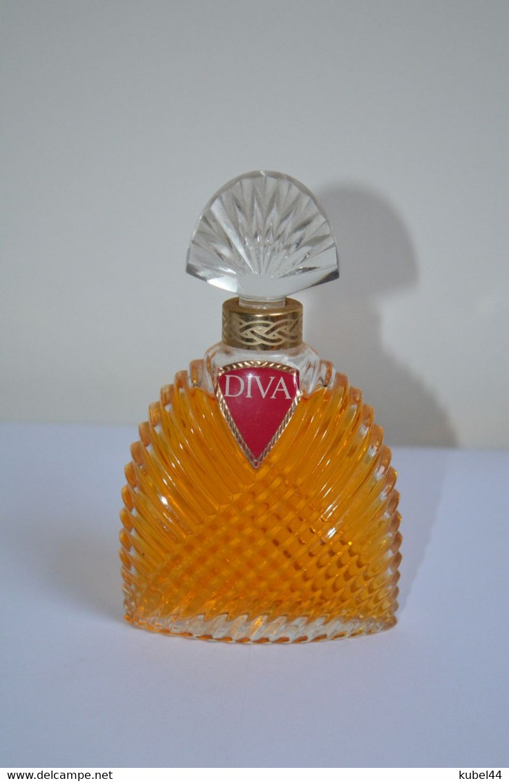 Parfum "Diva"  - Factice - Modèle Moyen - Fakes