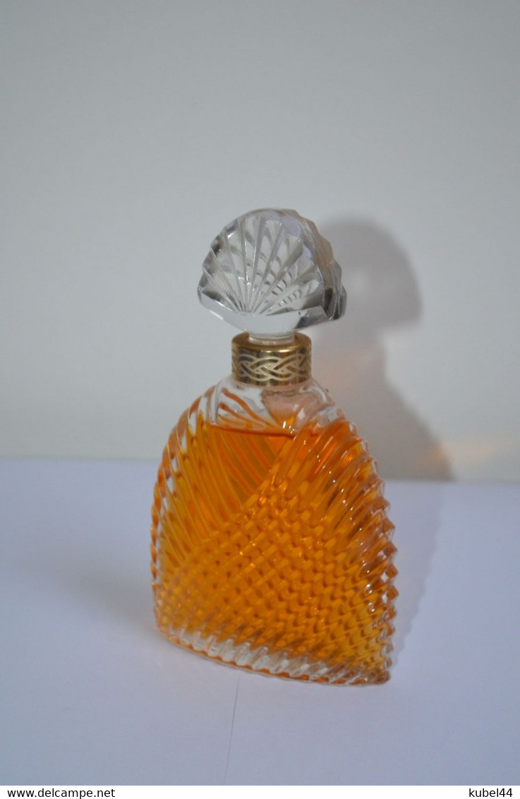 Parfum "Diva"  - Factice - Modèle Moyen - Voorbeeldflesje