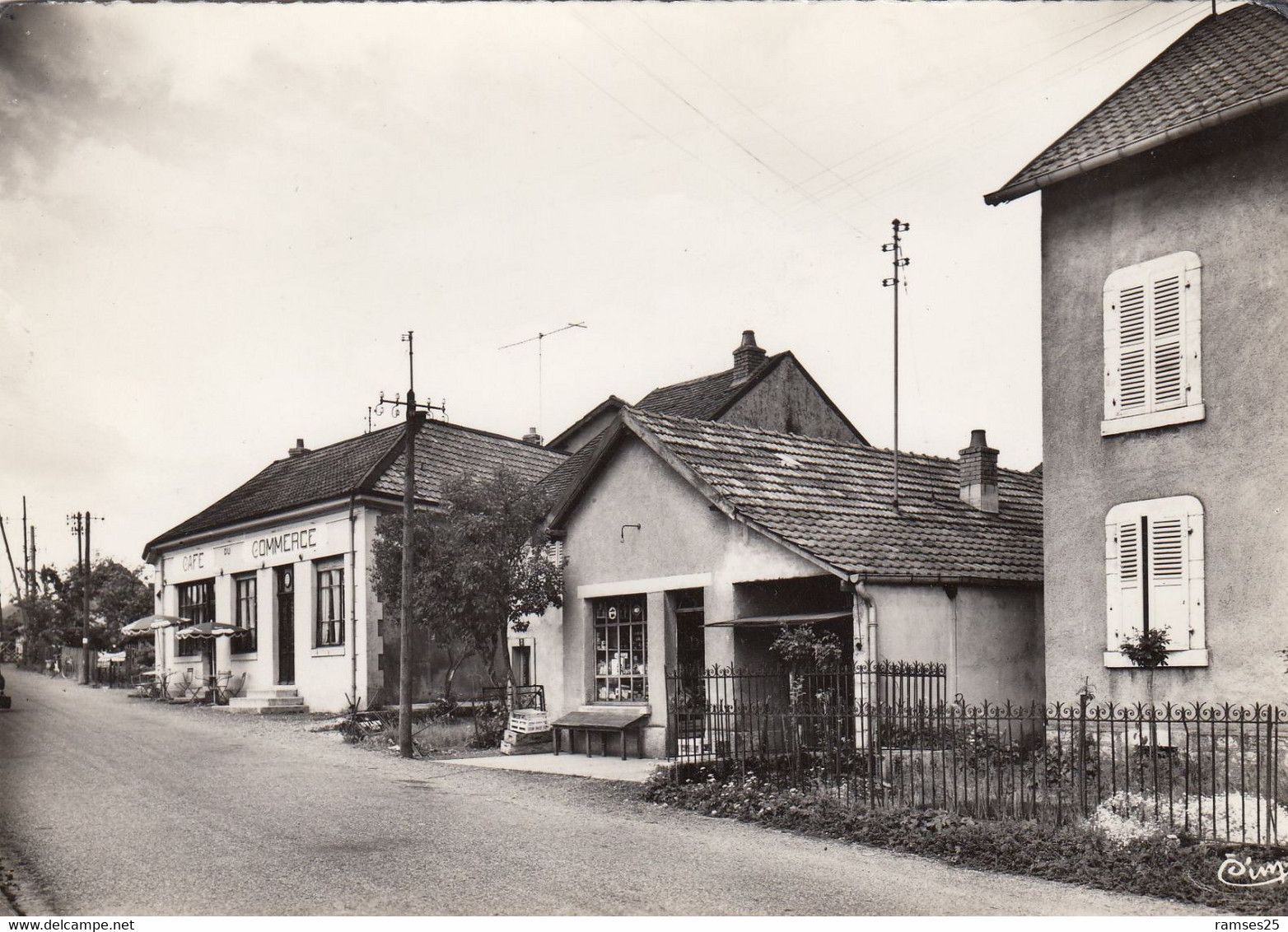 (T De Belfort)  CPSM Grandvillars  Rue De Boron - Grandvillars