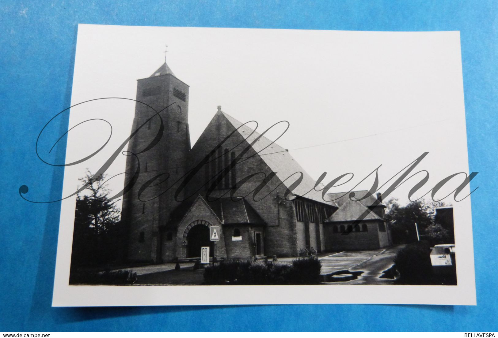 Torhout St Hendricus Kerk .  Kerk  Foto-Photo Prive, Opname 20/06/1987 - Torhout