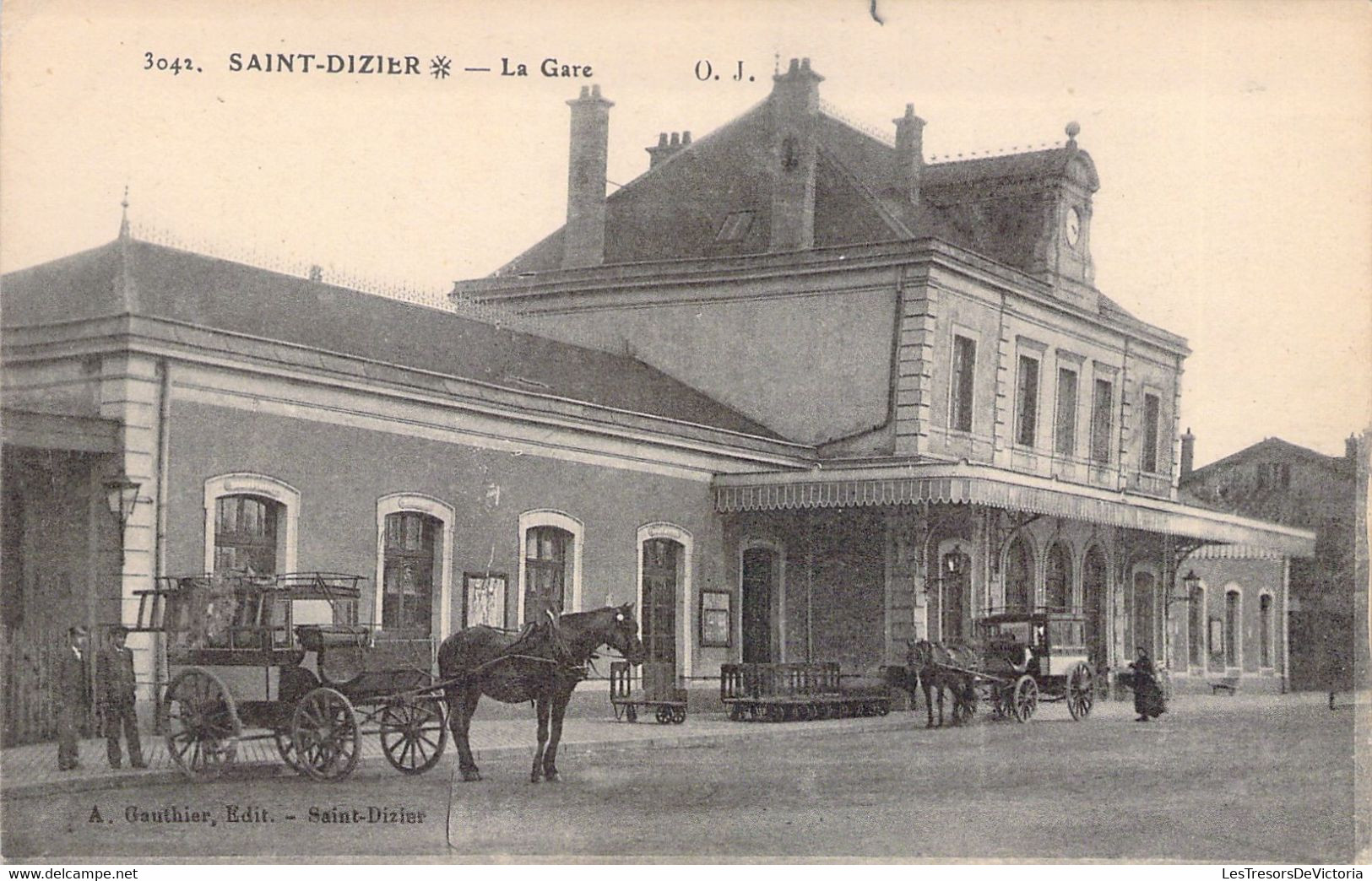 CPA - FRANCE - TRANSPORT - Gare Sans Train - SAINT DIZIER - La Gare - OJ - Stations - Zonder Treinen