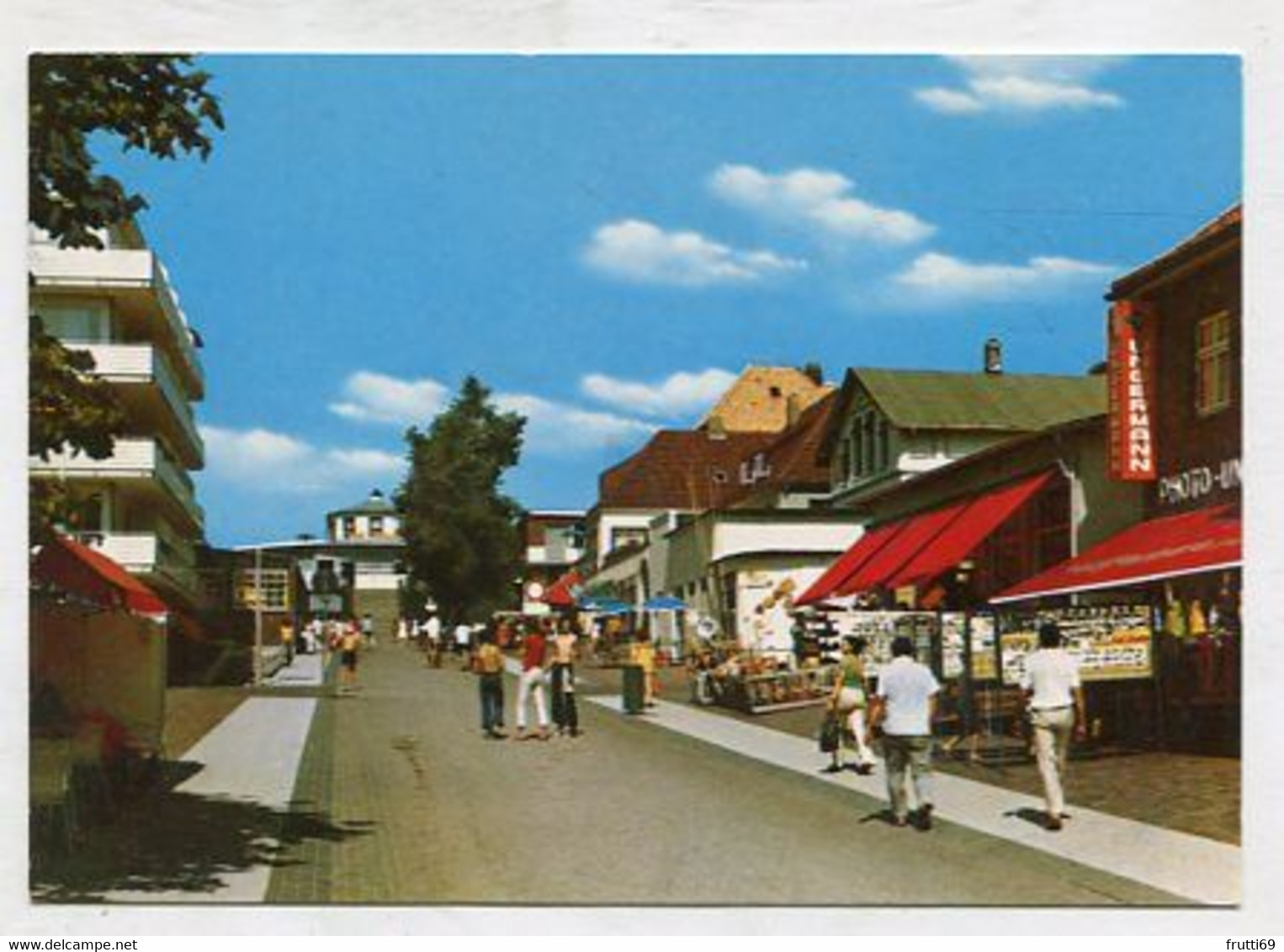 AK 096069 GERMANY - Wangerooge - Zedeliusstraße Und Blick Zum Pudding - Wangerooge