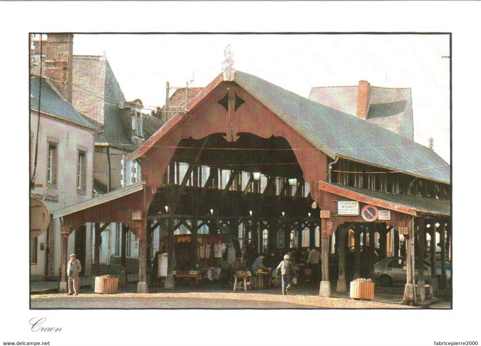 CPM 53 (Mayenne) Craon - Les Halles Avec Des Commerçants TBE éd. ImaGéo, Photo Marc Chauvin - Plazas De Mercados