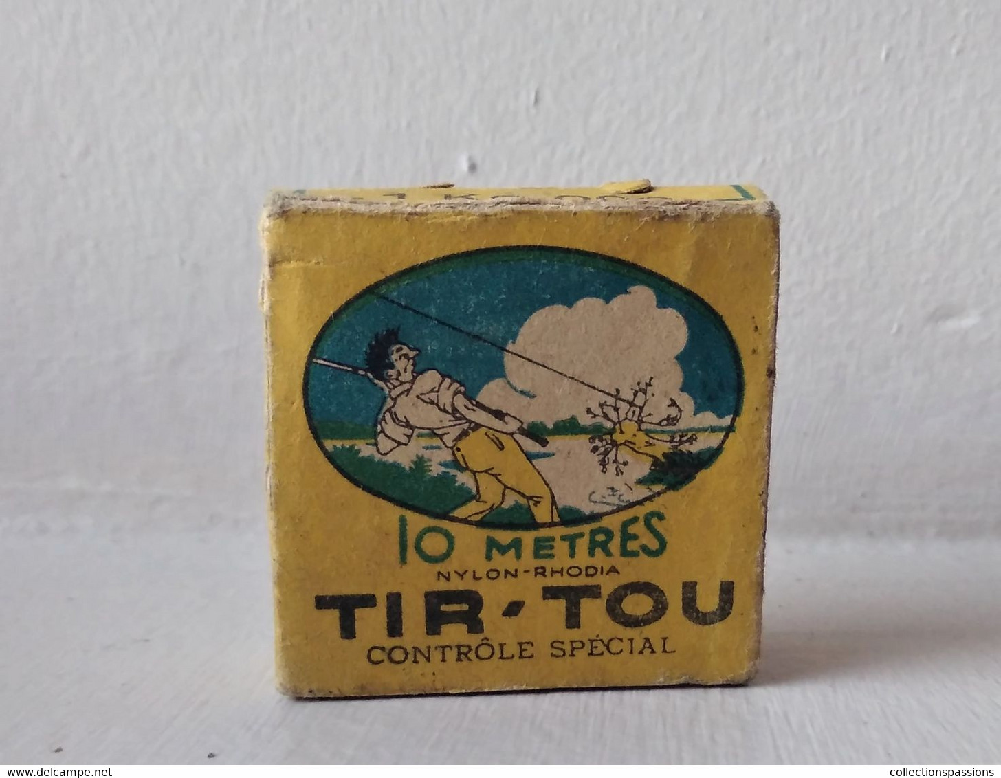 - Ancienne Boite De Fil De Pêche - TIR-TOU - - Pesca