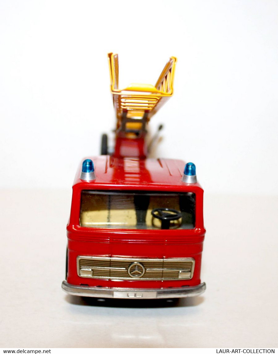 KOVAP TIN TOY - MERCEDES BENZ CAMION VEHICULE ECHELLE POMPIERS MINIATURE EN TOLE - VOITURE AUTOMOBILE (2811.20) - Autocarri, Autobus E Costruzione