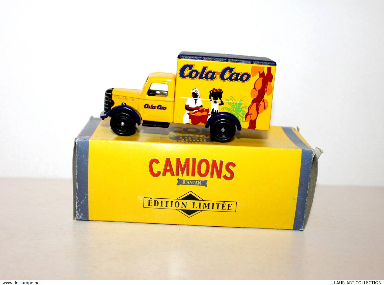 CORGI - CAMION LIVRAISON BEDFORD 30 CWT TRUCK - PUB COLA-CAO - D'ANTAN 1956-2000 - AUTOMOBILE MINIATURE (2811.26) - Corgi Toys