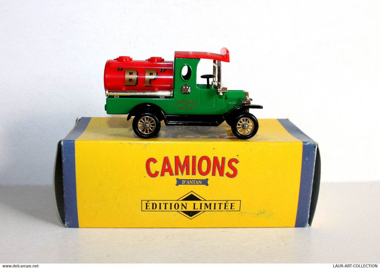 CORGI - CAMION LIVRAISON T FORD TANKER - PUB: SHELL-MEX & BP - D'ANTAN 1956-2000 - AUTOMOBILE MINIATURE (2811.38) - Corgi Toys