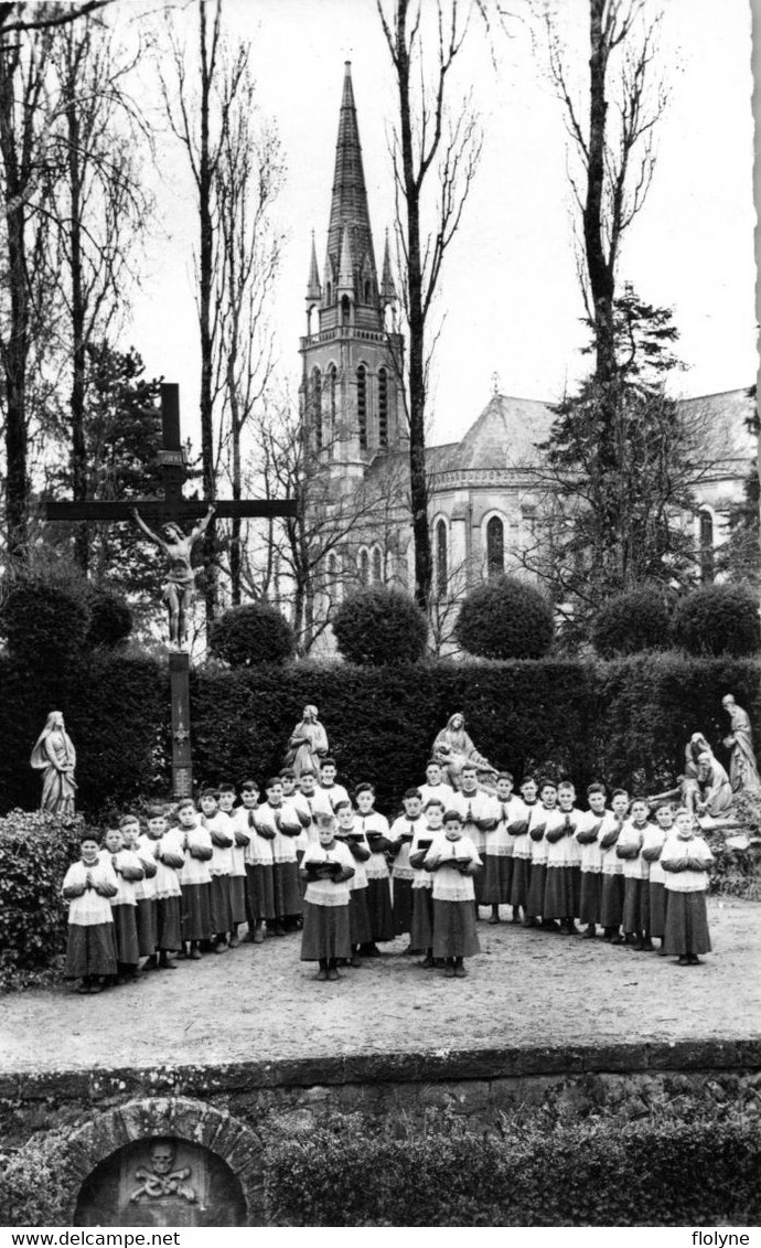 Vion - Pèlerinage De Notre Dame Du Chêne - Le Calvaire Et Les Petits Clercs - Other & Unclassified