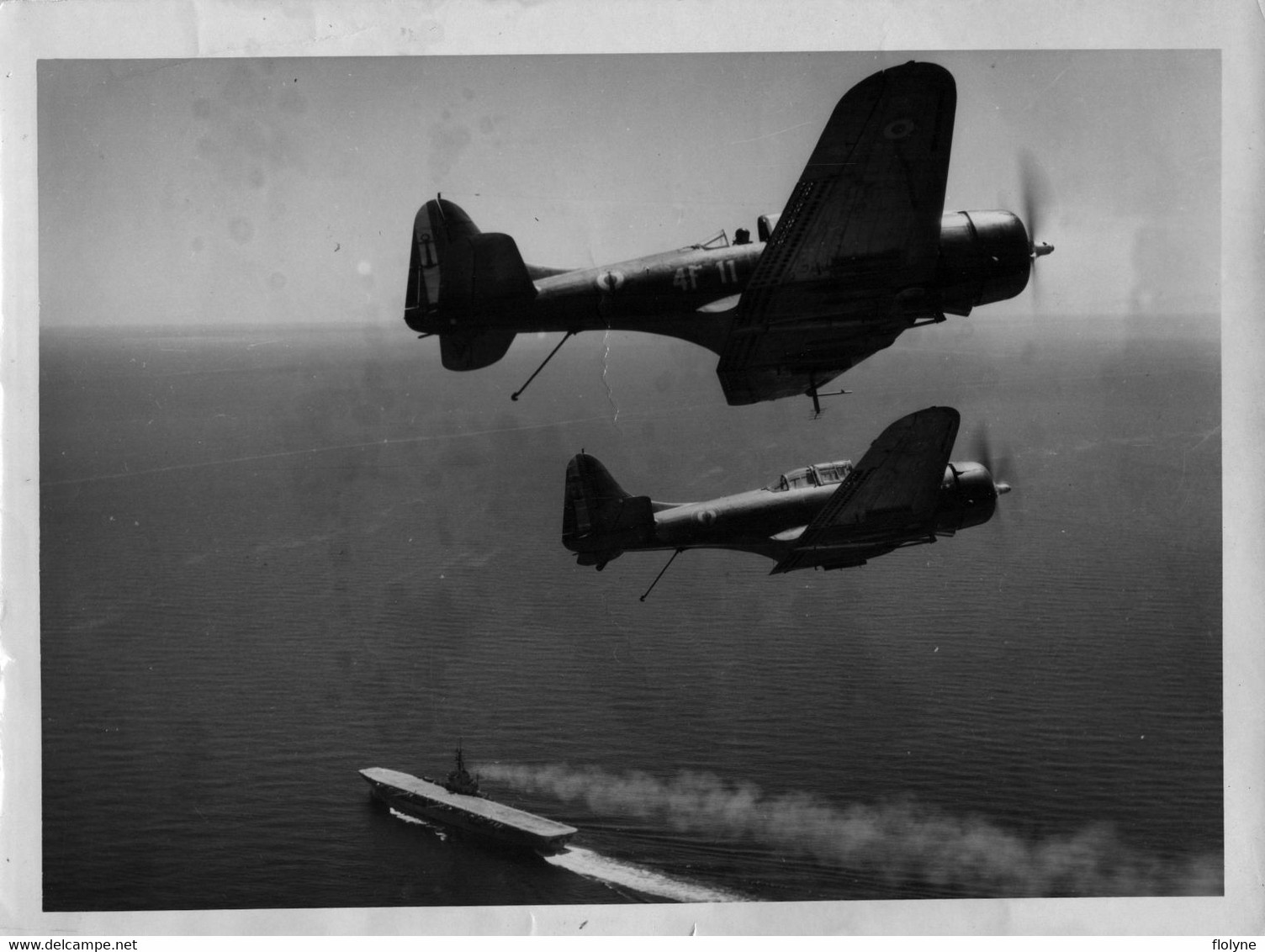 Aviation - Photo Ancienne - Avion DOUGLAS SBD Dauntless - Avion De Guerre - Porte Avions - Militaria - 1939-1945: II Guerra