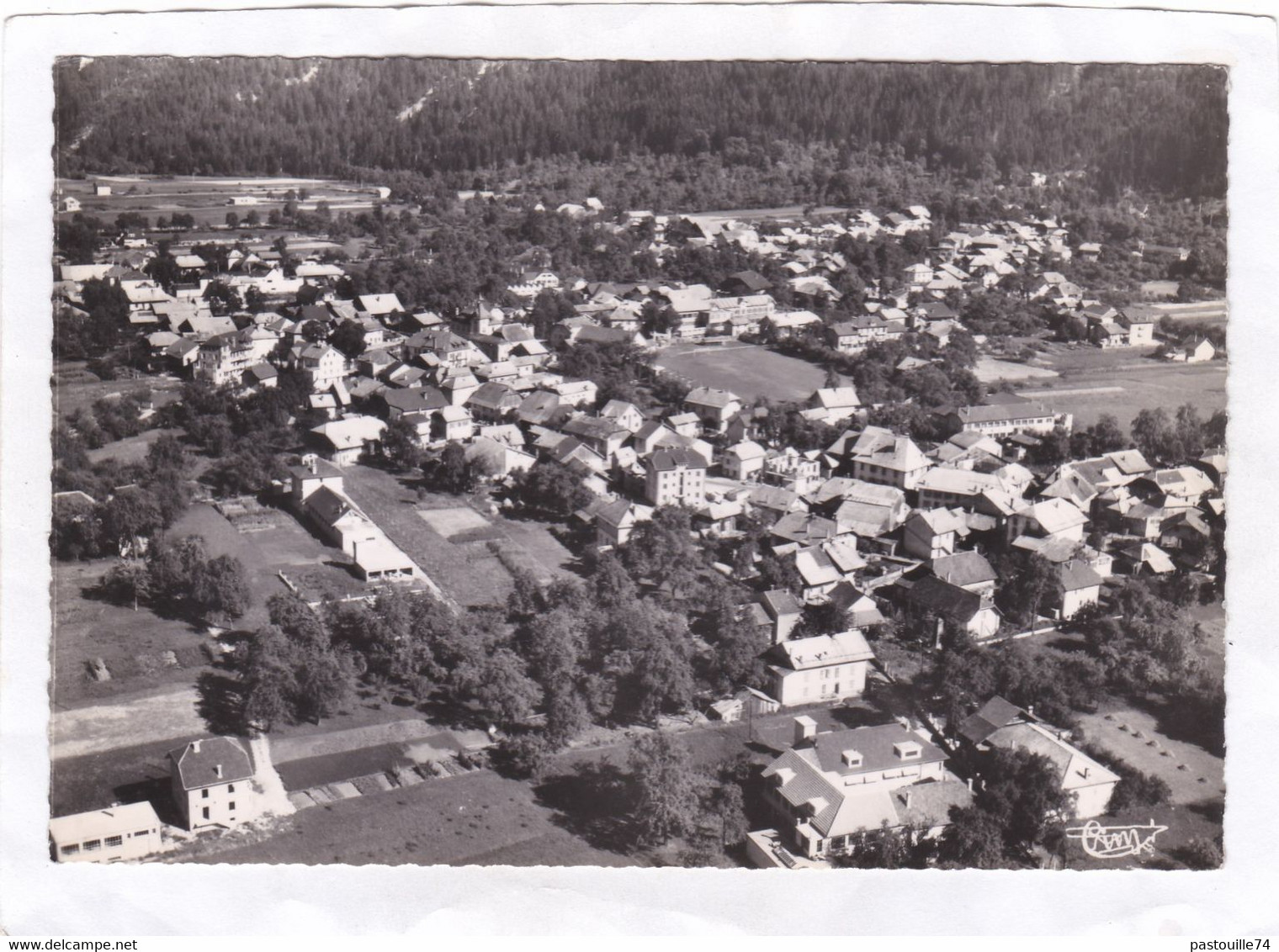 CPM. 15 X 10,5 -  SCIONZIER  -  Vue  Aérienne  Panoramique - Scionzier