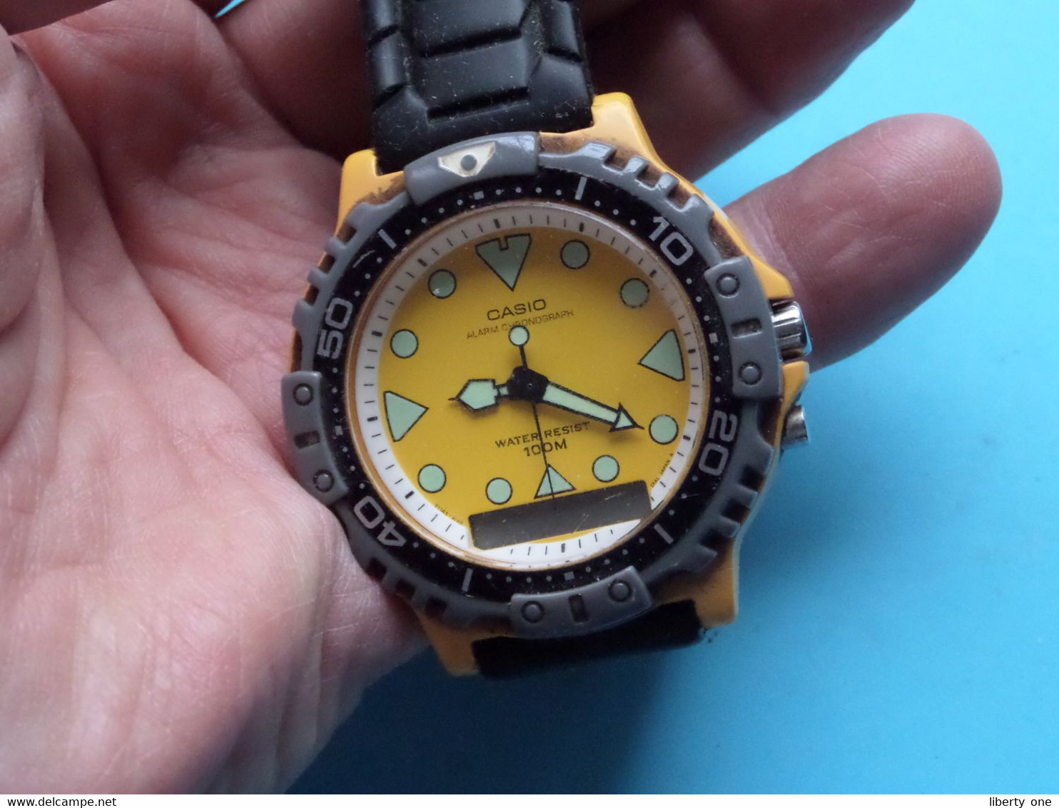 CASIO Horloge / Watch ( Please See > Voir SCANS Svp ) Working - Fonctionne ( Je Ne Suis Pas Un Expert ) ! - Relojes Modernos