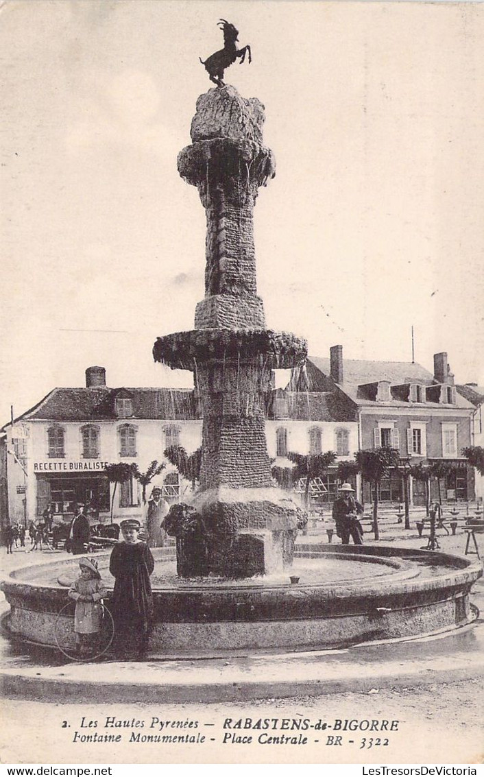 CPA - FRANCE - 65 - RABATENS De BIGORRE - Fontaine Monumentale - Place Centrale - BR - 3322 - Rabastens De Bigorre