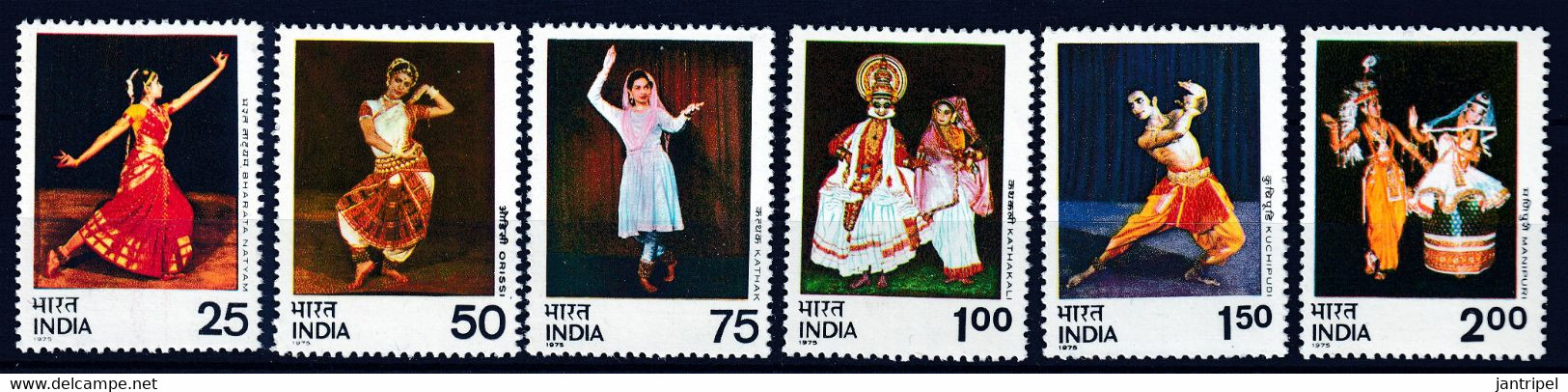 INDIA  1975 INDIAN DANCE SET   MNH - Ungebraucht