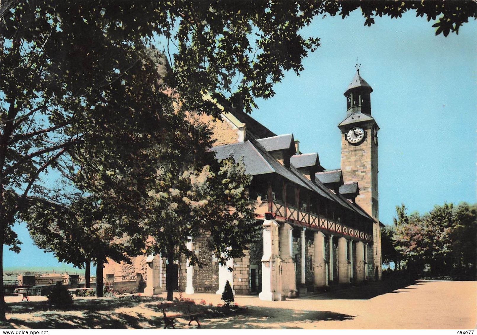 MONTLUCON - Le Vieux Château - Montlucon