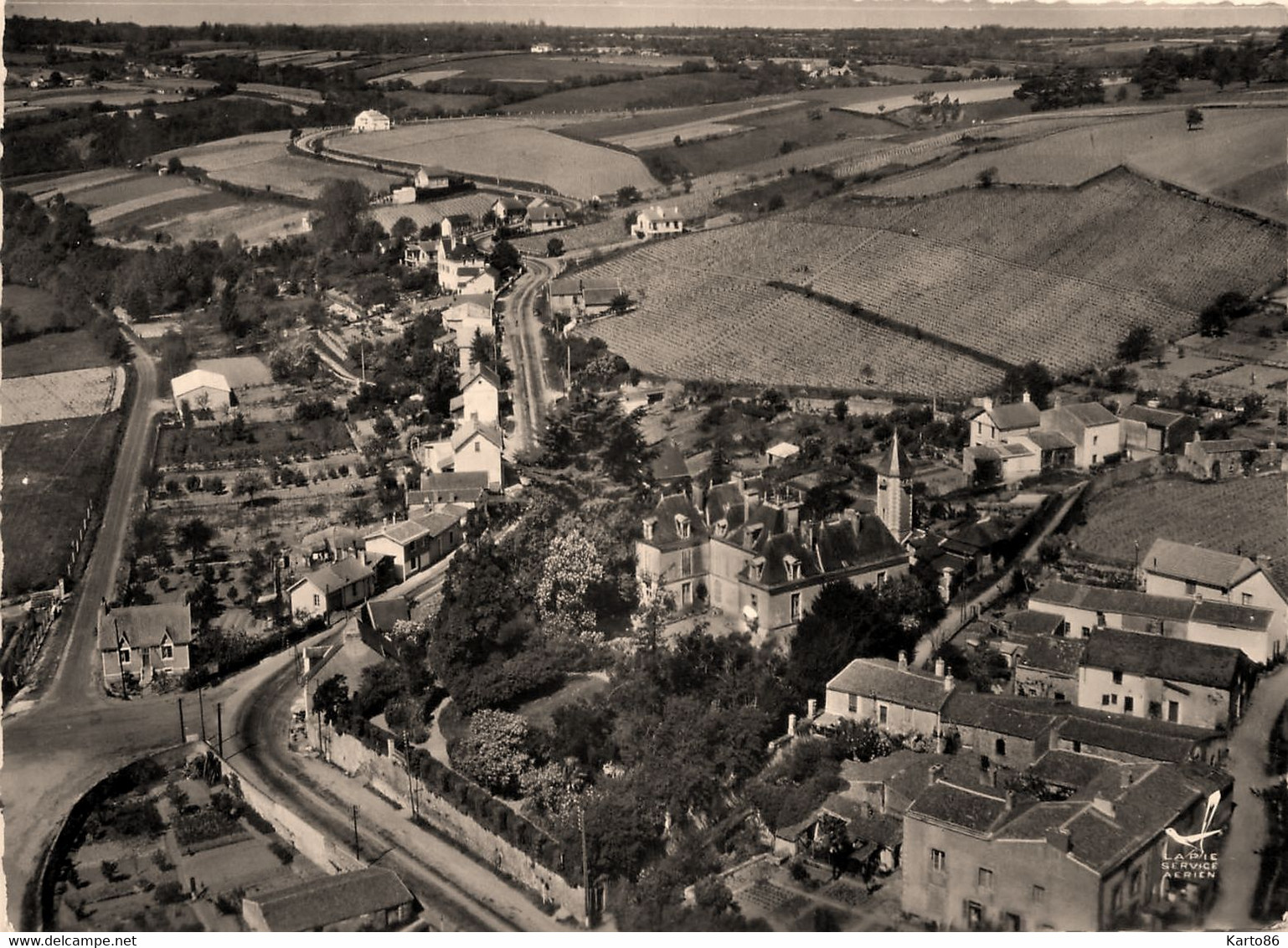 Oudon * Vue Aérienne Générale Sur Les Lacets - Oudon