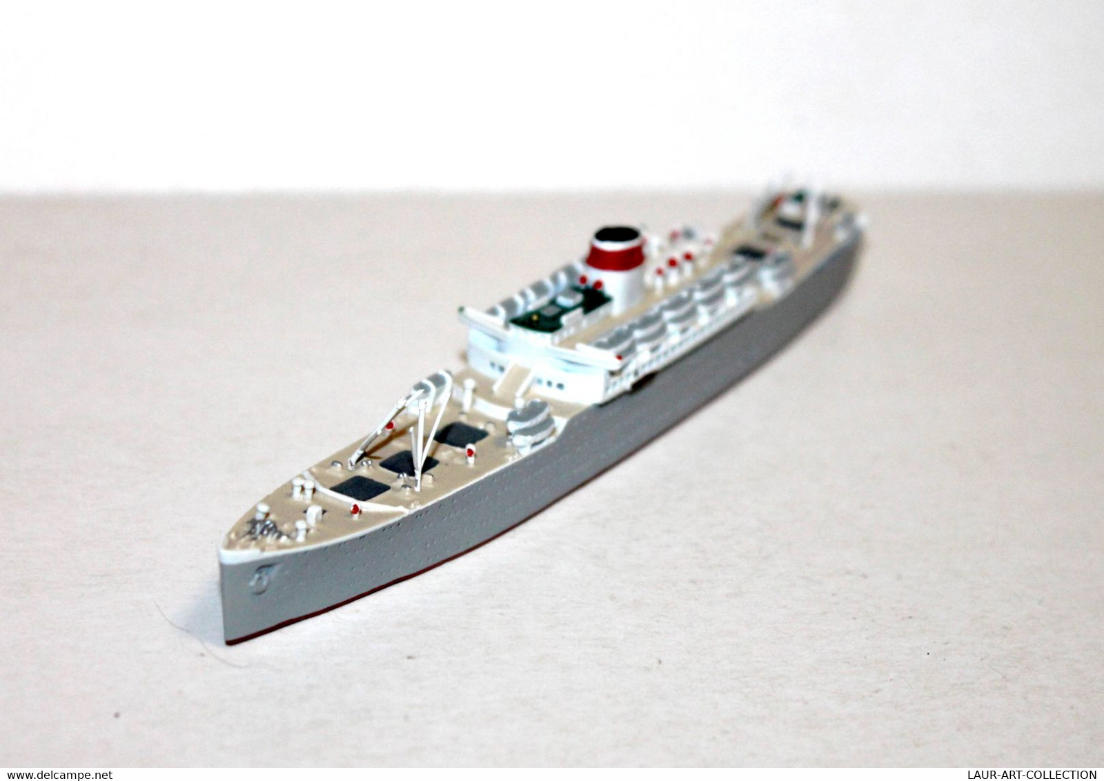 MERCATOR – M543 SOV SOJUS – BATEAU NAVIRE PAQUEBOT - MINIATURE PLOMB ECH: 1/1250 - MODELE REDUIT NAVAL (2811.6) - Schiffe