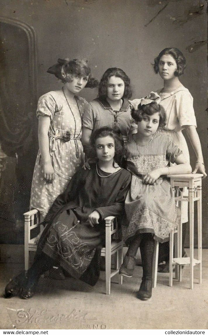 FANO - FOTO DI RAGAZZE IN POSA - CARTOLINA FOTOGRAFICA FP SCRITTA NEL 1924 - Fano