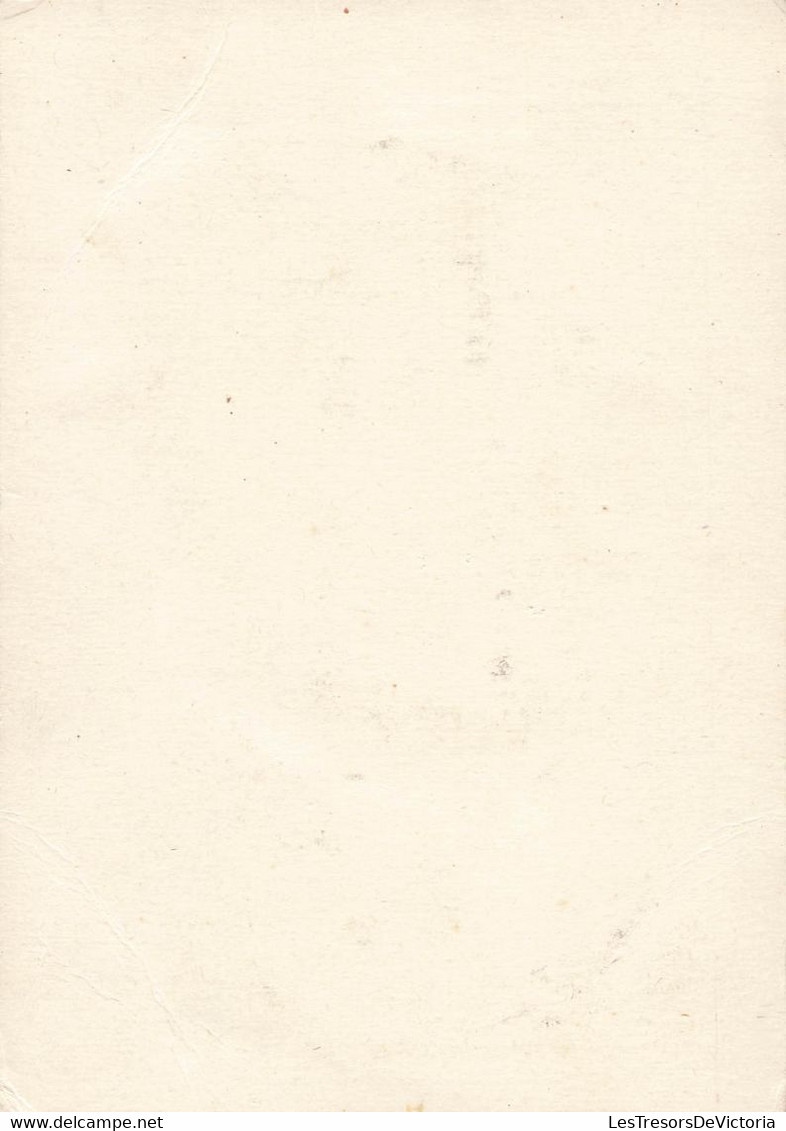 CPA Silhouette - Portrait D'un Homme Avec Un Col Blanc  - Souvenir De L'exposition Coloniale Paris 1931 - Par Paul - Silhouettes