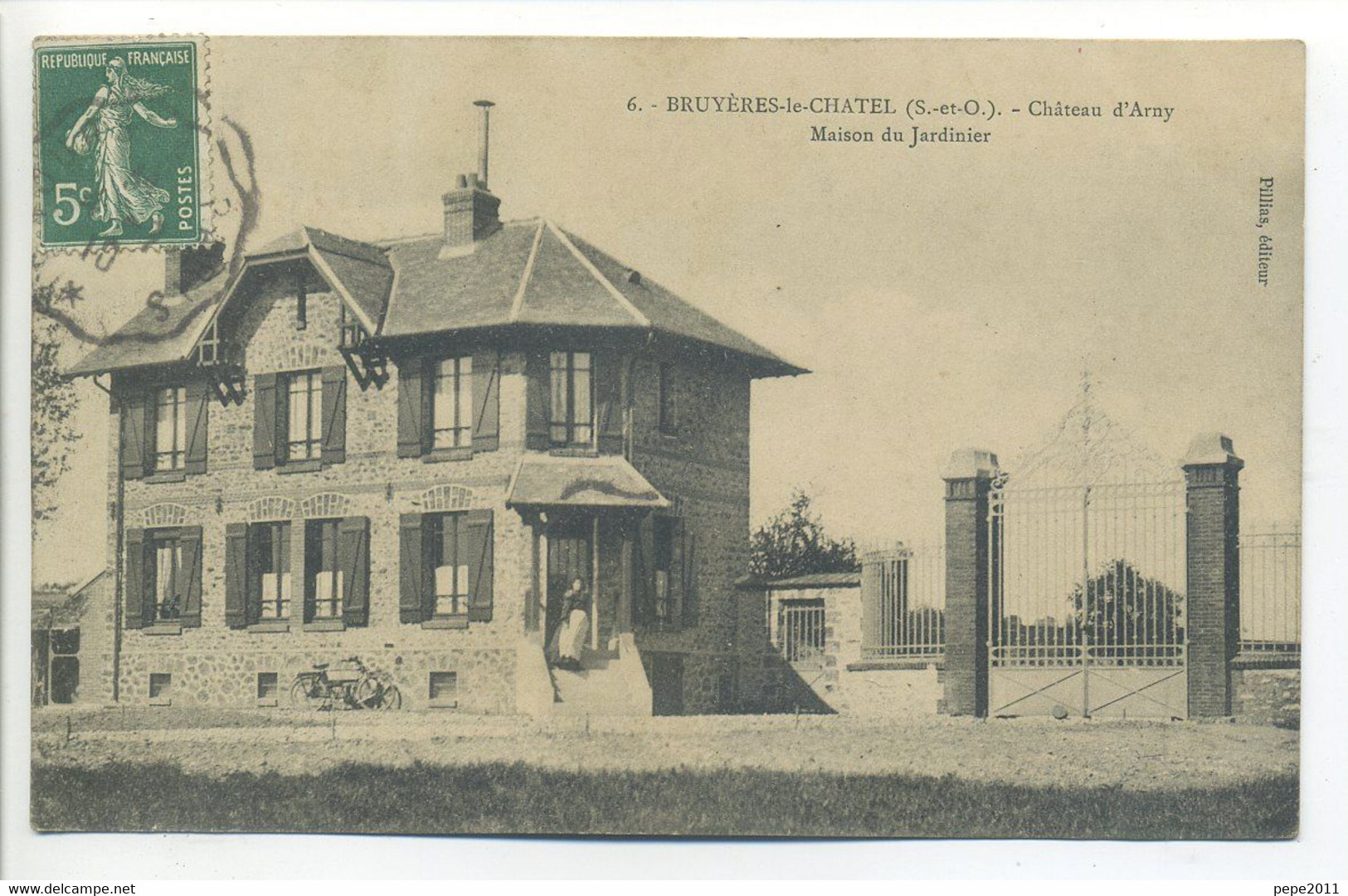 CPA [91] Essonne - BRUYERES-LE-CHATEL - Château D'Arny - Maison Du Jardinier - Peu Commune - Bruyeres Le Chatel