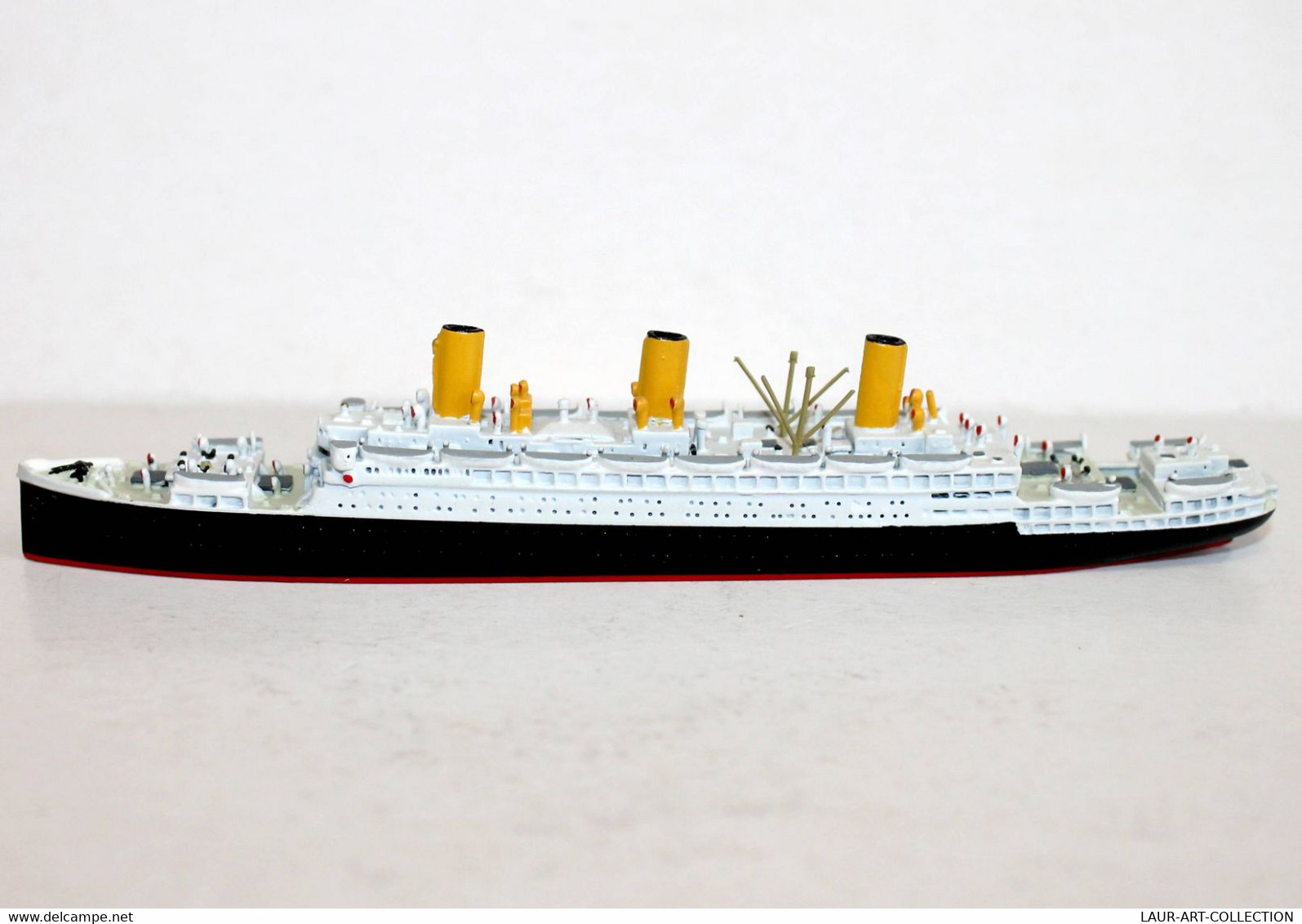 MERCATOR – M419 TIRPITZ - BATEAU NAVIRE PAQUEBOT - MINIATURE PLOMB - ECH: 1/1250 - MODELE REDUIT NAVAL (2811.46) - Bateaux