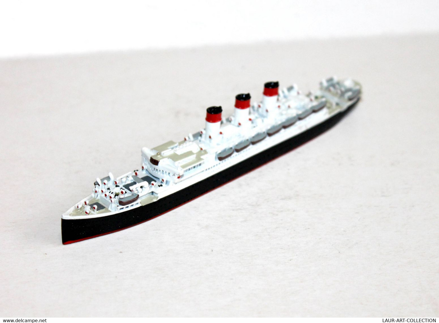 MERCATOR – M411 CAP TRAFALGAR - BATEAU NAVIRE PAQUEBOT - MINIATURE PLOMB, 1/1250 - MODELE REDUIT NAVAL (2811.47) - Bateaux