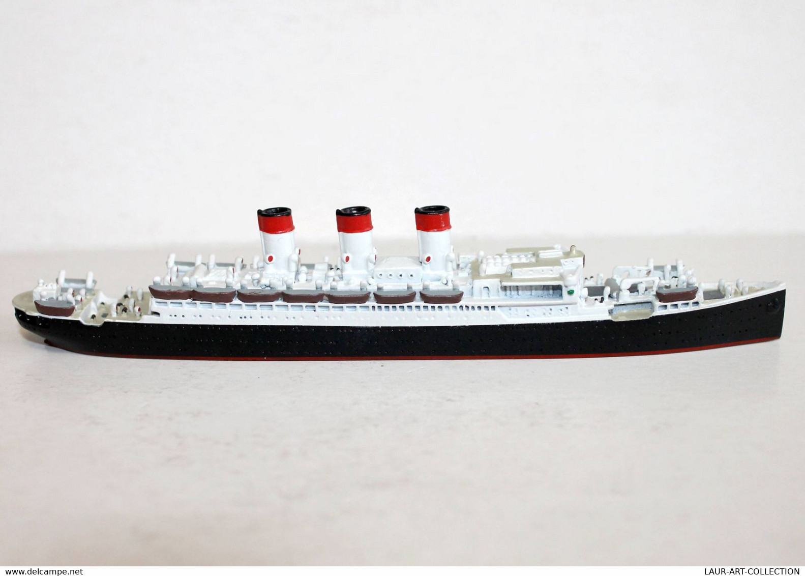 MERCATOR – M411 CAP TRAFALGAR - BATEAU NAVIRE PAQUEBOT - MINIATURE PLOMB, 1/1250 - MODELE REDUIT NAVAL (2811.47) - Bateaux