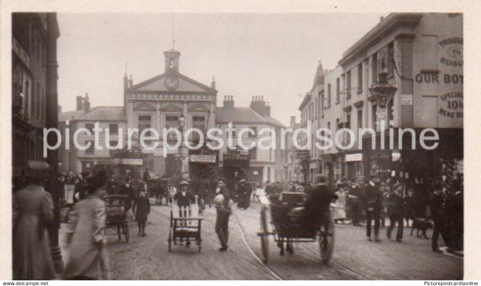 LUTON TOWN HALL NICE OLD R/P POSTCARD BEDFORDSHIRE - Autres & Non Classés