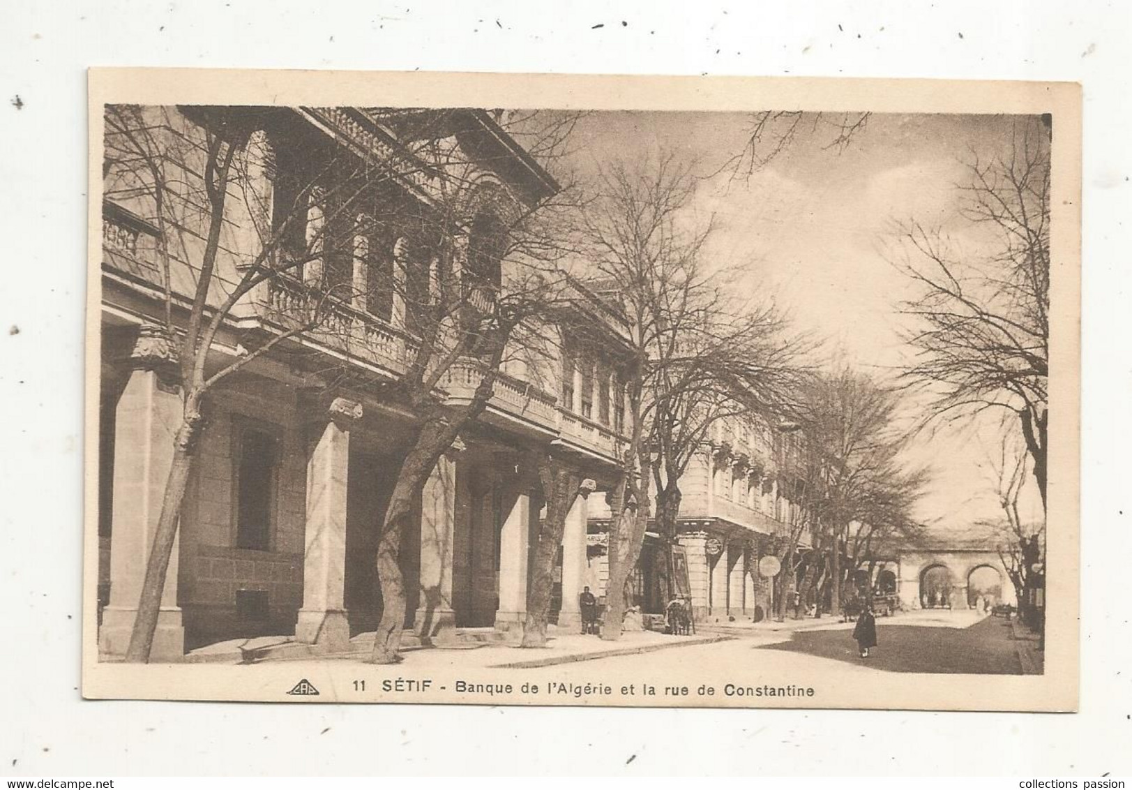 Cp, ALGERIE, SETIF,  Banque De L'Algérie Et La Rue De CONSTANTINE, Vierge - Sétif