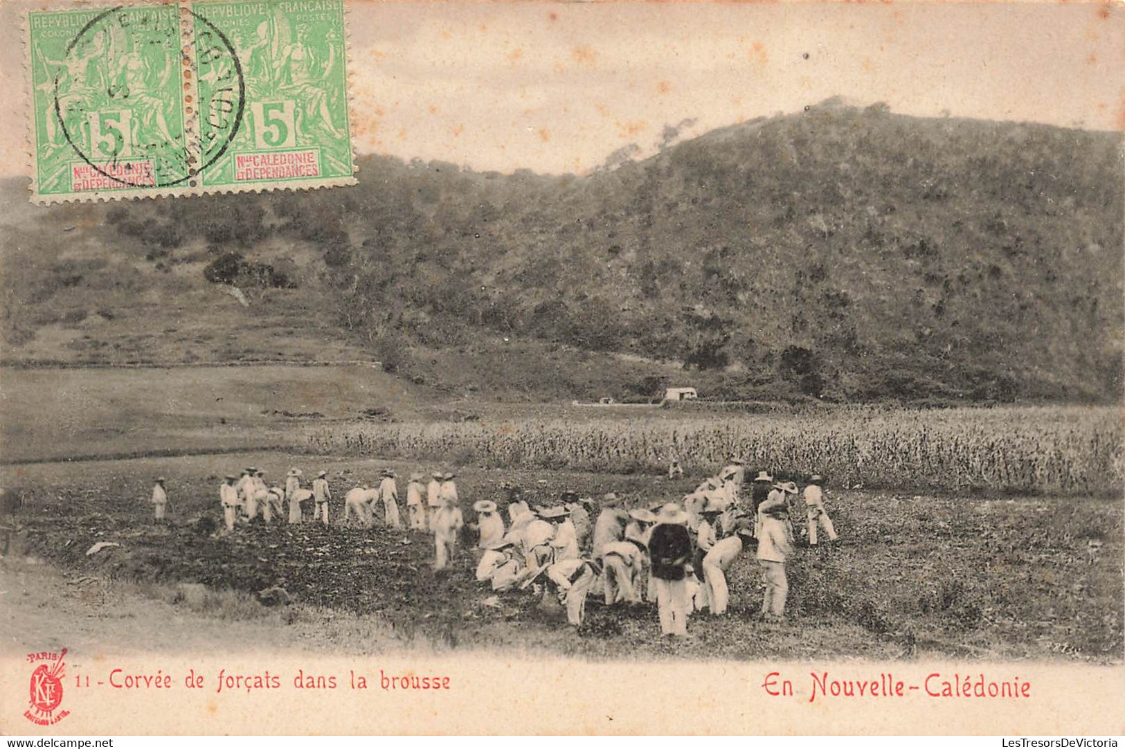 CPA NOUVELLE CALEDONIE - Corvée De Forçats Dans La Brousse - Animé - Bagne - Prisonnier - Nouvelle-Calédonie