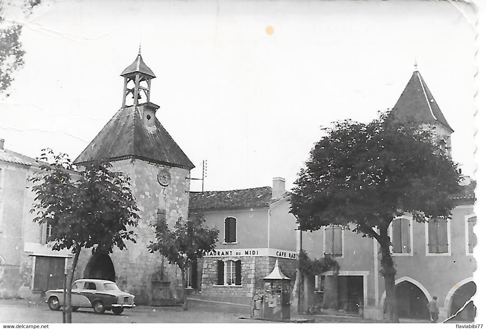 TOURNON D'AGENAIS  - ( 47 ) -   La Grande Horloge   ( C. P. S. M -Gd -Ft ) - Tournon D'Agenais