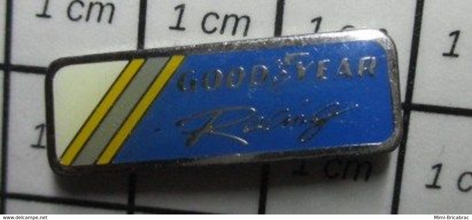 116c Pin's Pins / Beau Et Rare / SPORTS / AUTOMOBILE PNEUS GOODYEAR RACING - Autorennen - F1