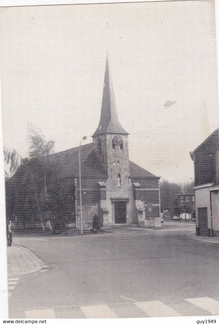 OKEGEM   DORPSPLEIN EN KERK - Ninove