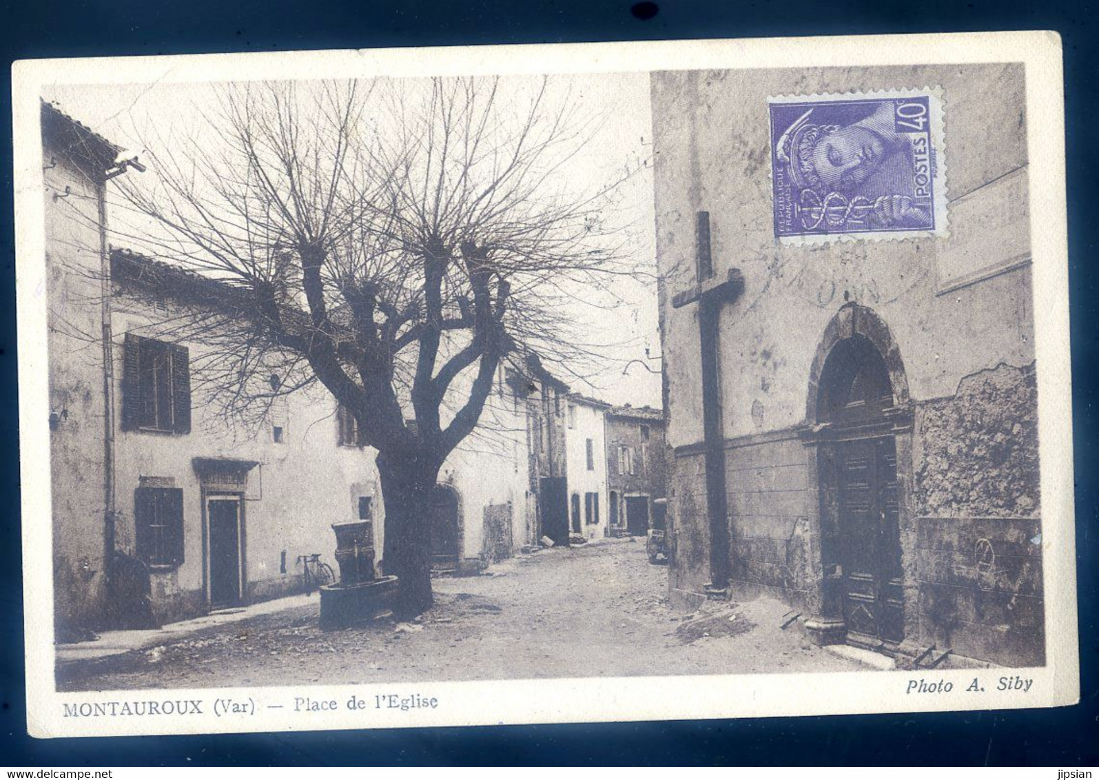 Cpa Du 83 Montauroux Place De L' église --   AOUT22-64 - Montauroux