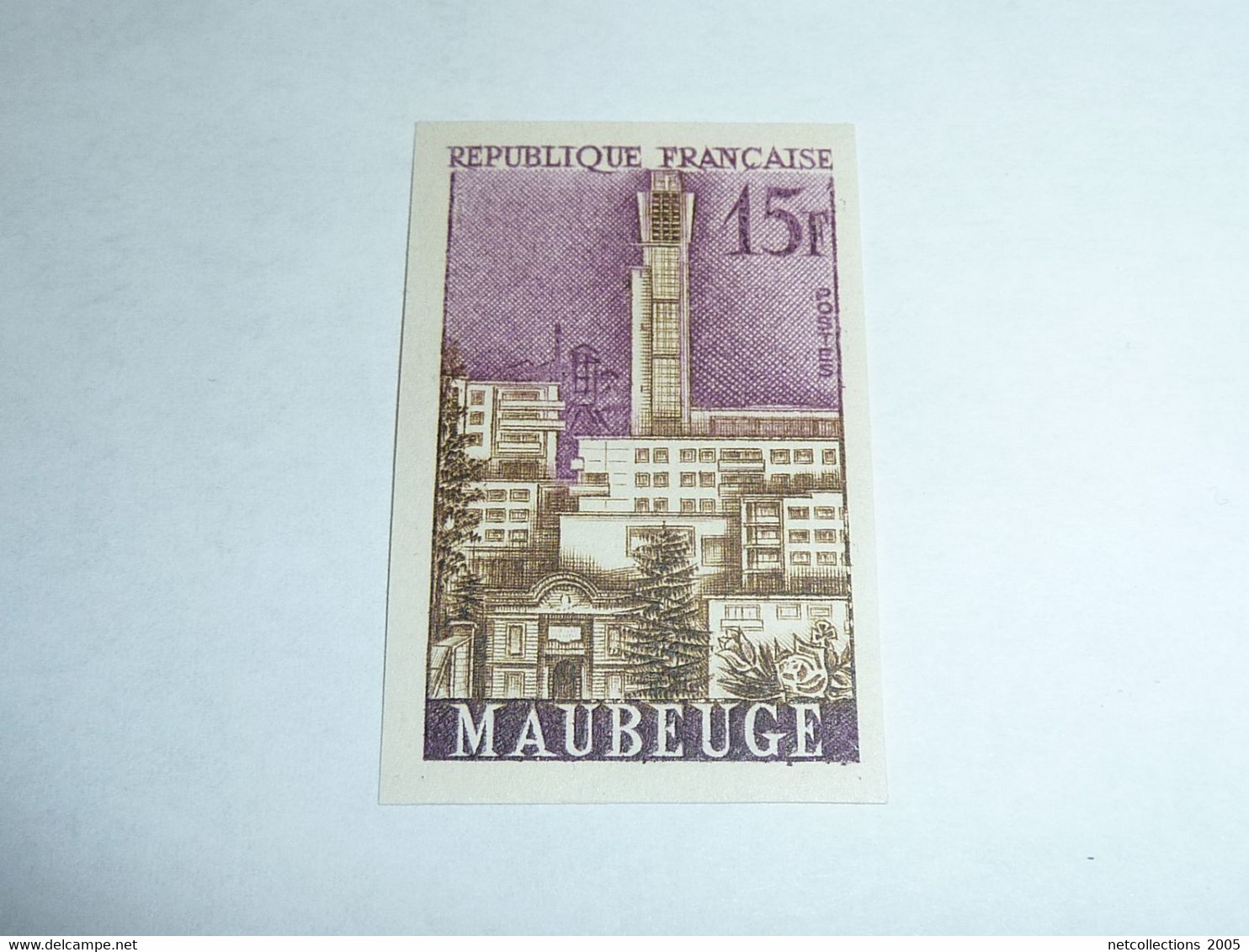 TIMBRE DE FRANCE NON DENTELE N°1153a Série: VILLES RECONSTRUITES - MAUBEUGE - NEUF SANS CHARNIERE (C.V) - 1951-1960