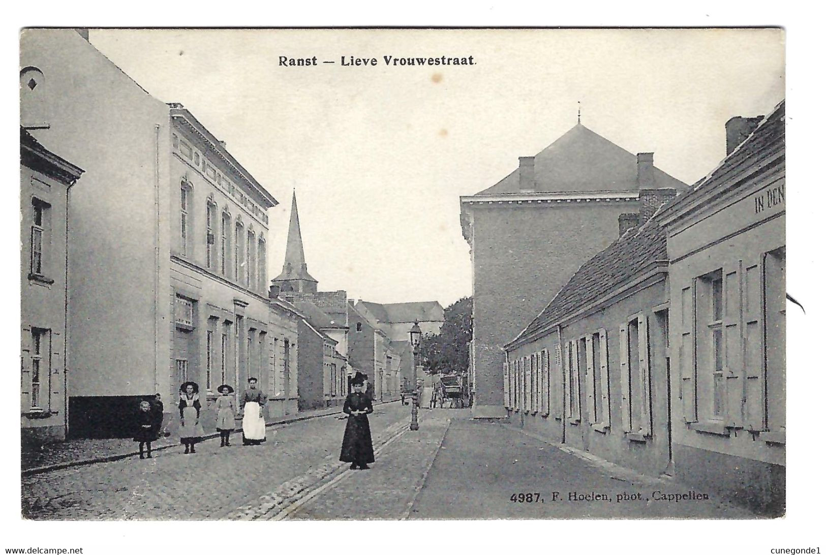 CPA RANST : Lieve Vrouwestraat - Animée Et Attelage - Circulée En 1911 - Uitg. F. Hoelen, Cappellen Nr 4987 - 2 Scans - Ranst