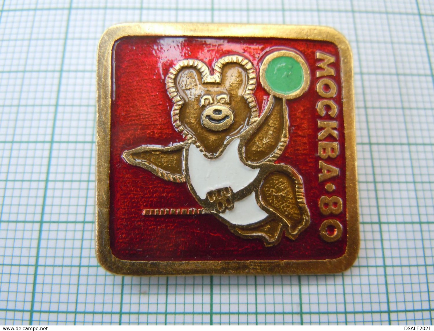 Russia Soviet Union USSR 1980 Moscow Summer Olympics Mascot Misha Mishka Bear Sport Handball Lapel Pin Badge (ds780) - Handball