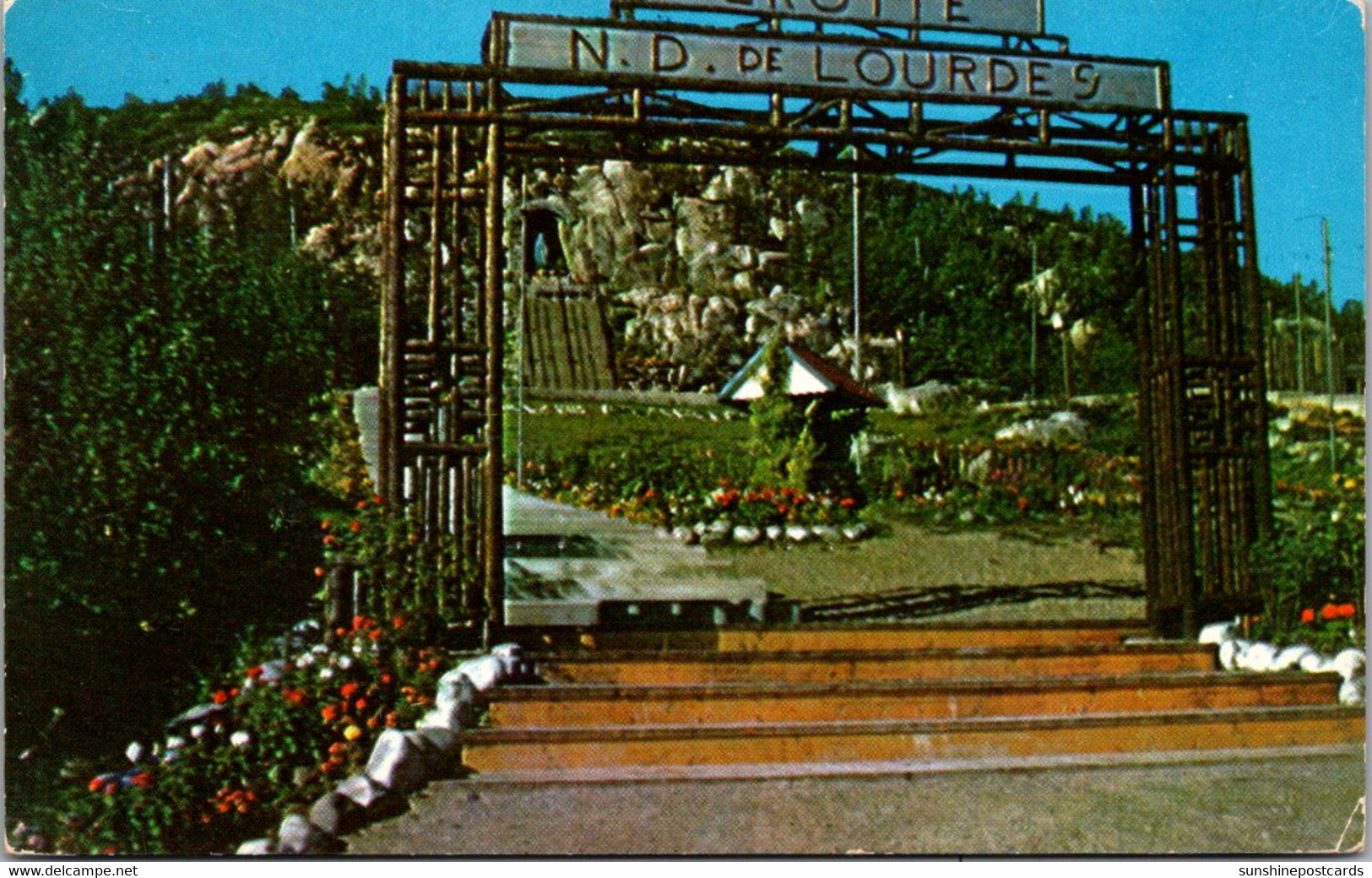 Canada Quebec Baie-Comeau Grotto Of Our Lady Of Lourdes Entrance To Our Shrine Of Our Lady - Autres & Non Classés