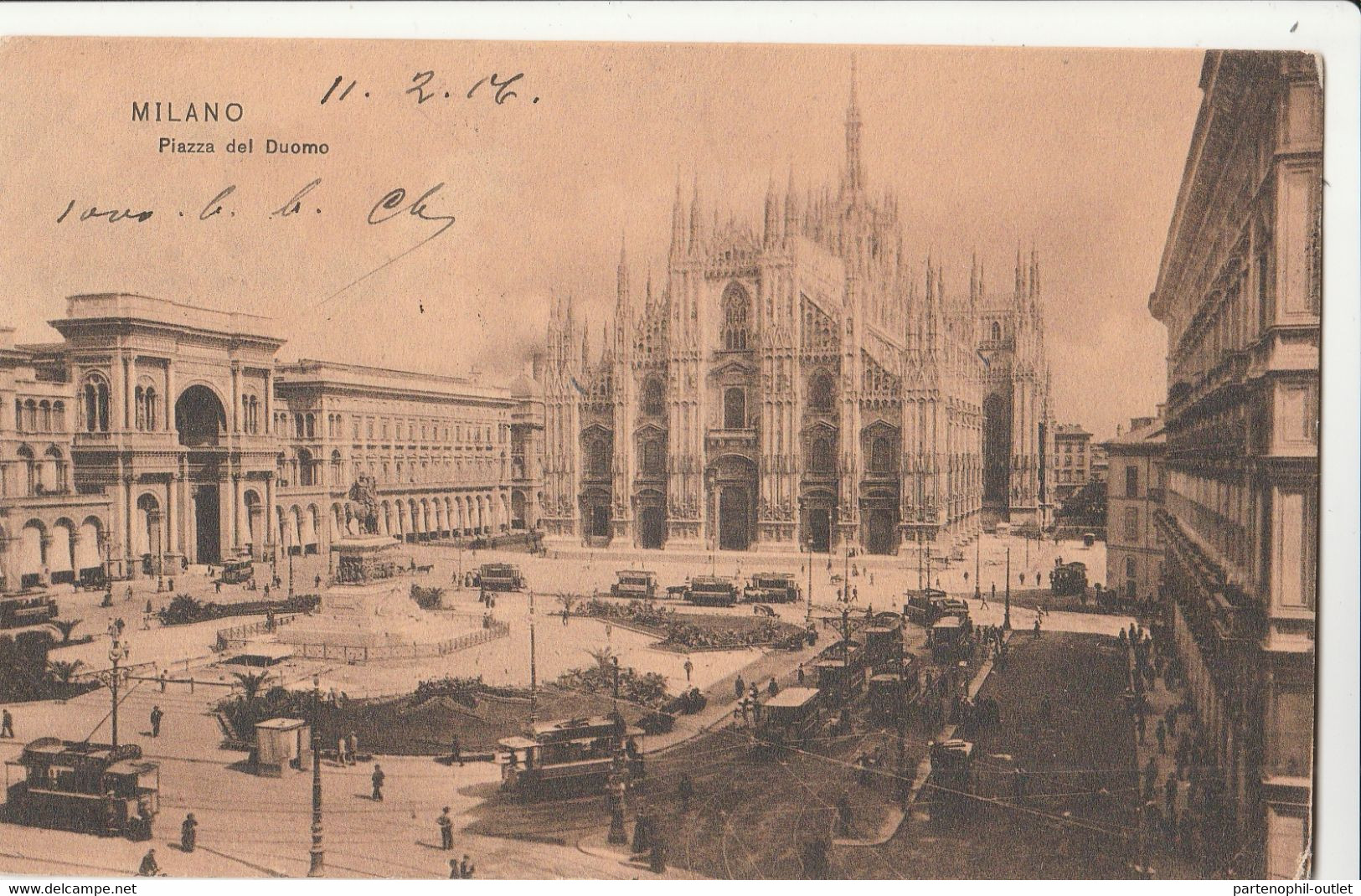 Cartolina - Postcard / Viaggiata  /  Sent /  Milano - Piazza Del Duomo - Milano