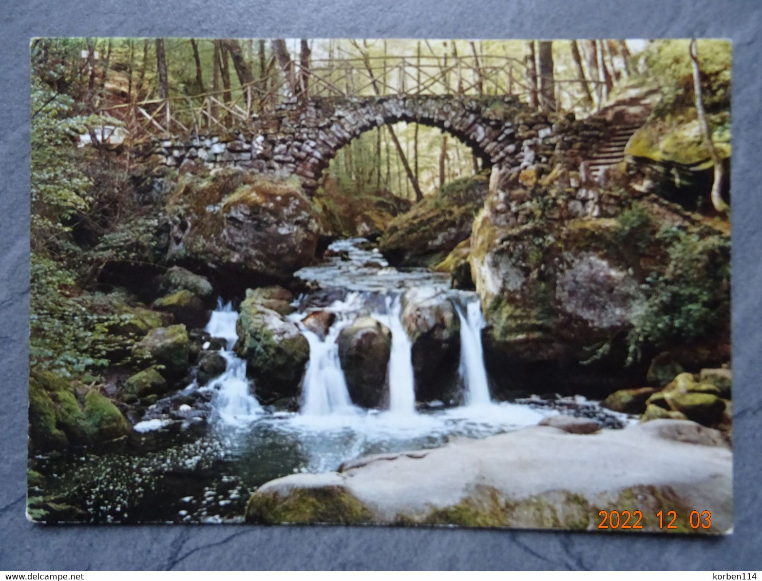 LA PITTORESQUE CASCADE DU SCHIESSENTUMPEL AU MULLERTHAL - Muellerthal