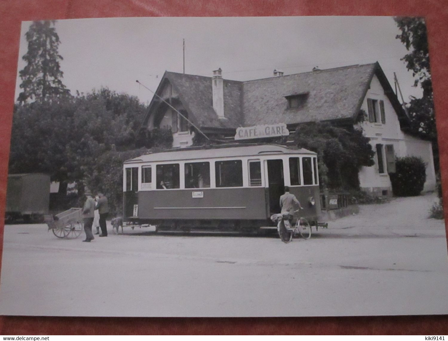 Place De La Gare à ALLAMAN - Allaman