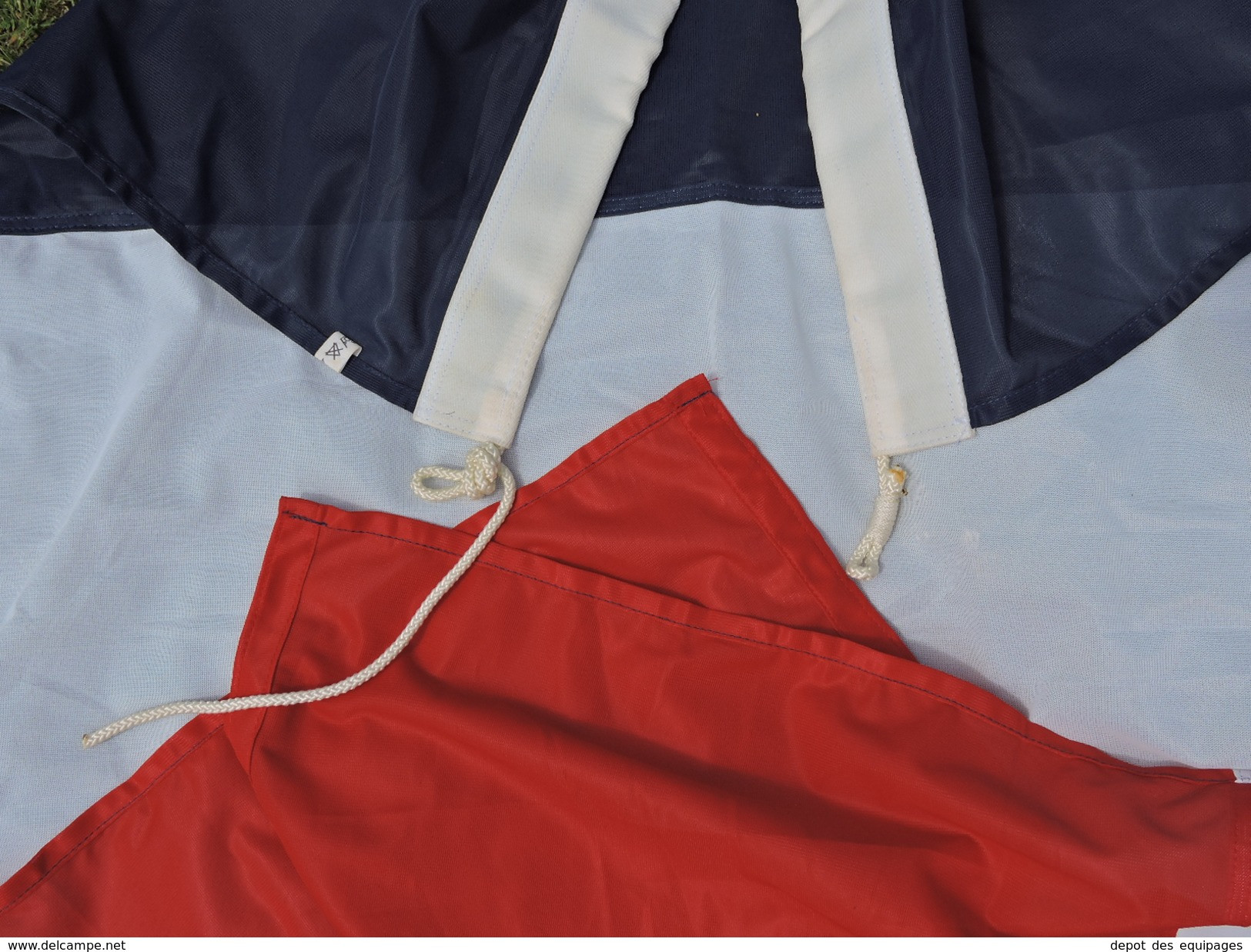 PAVILLON FRANCE MARINE NATIONALE TAILLE N°15 ETAT NEUF - Drapeaux