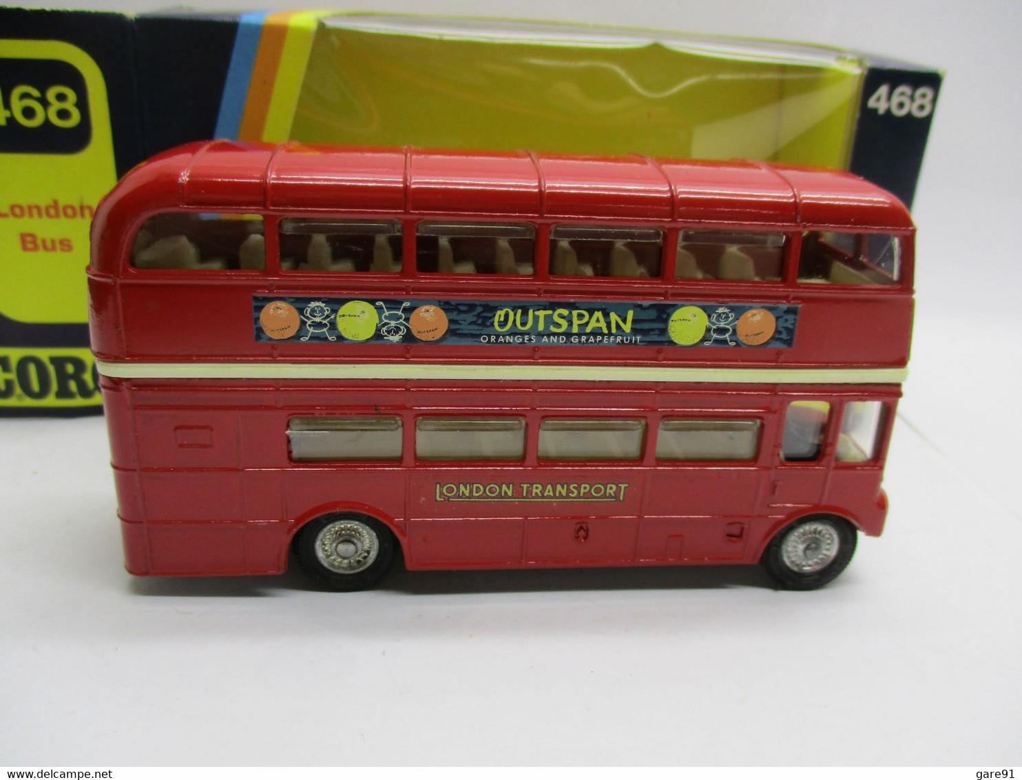 CORGI TOYS  BUS Routemaster - Corgi Toys