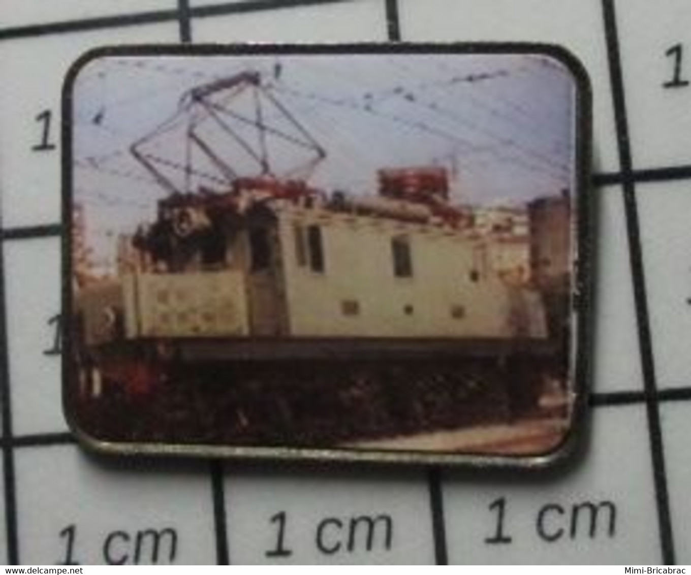 510b Pin's Pins / Beau Et Rare / TRANSPORTS / LOCOMOTIVE A IDENTIFIER PHOTO COULEUR - Transports