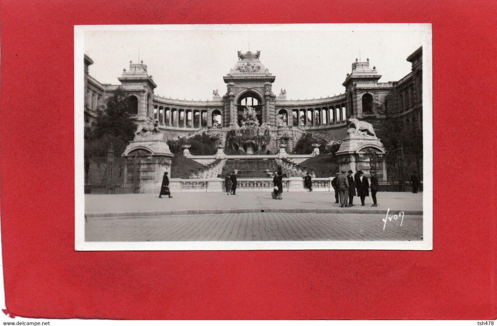 13-----MARSEILLE---Le Palais Longchamp----voir 2 Scans - Parks